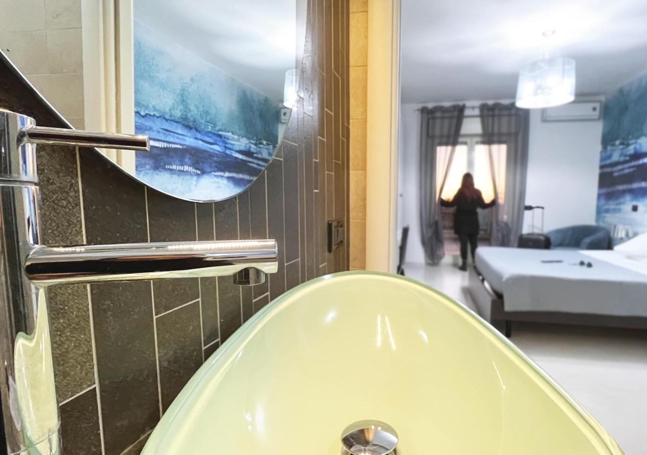 Skyline Hotel Civitavecchia Bagian luar foto