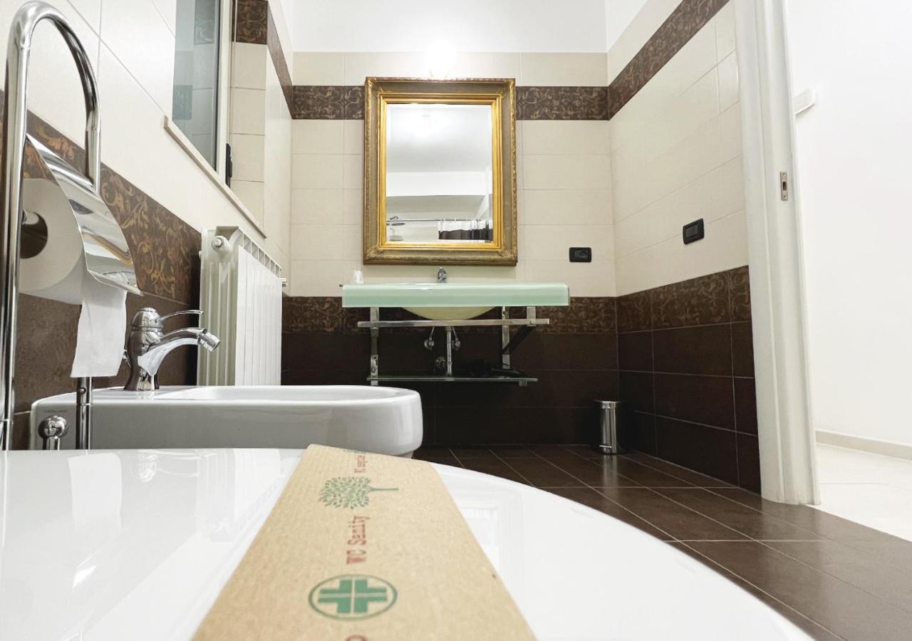 Skyline Hotel Civitavecchia Bagian luar foto